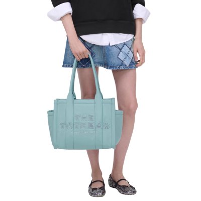 THE PUFFY NYLON MEDIUM TOTE BAG